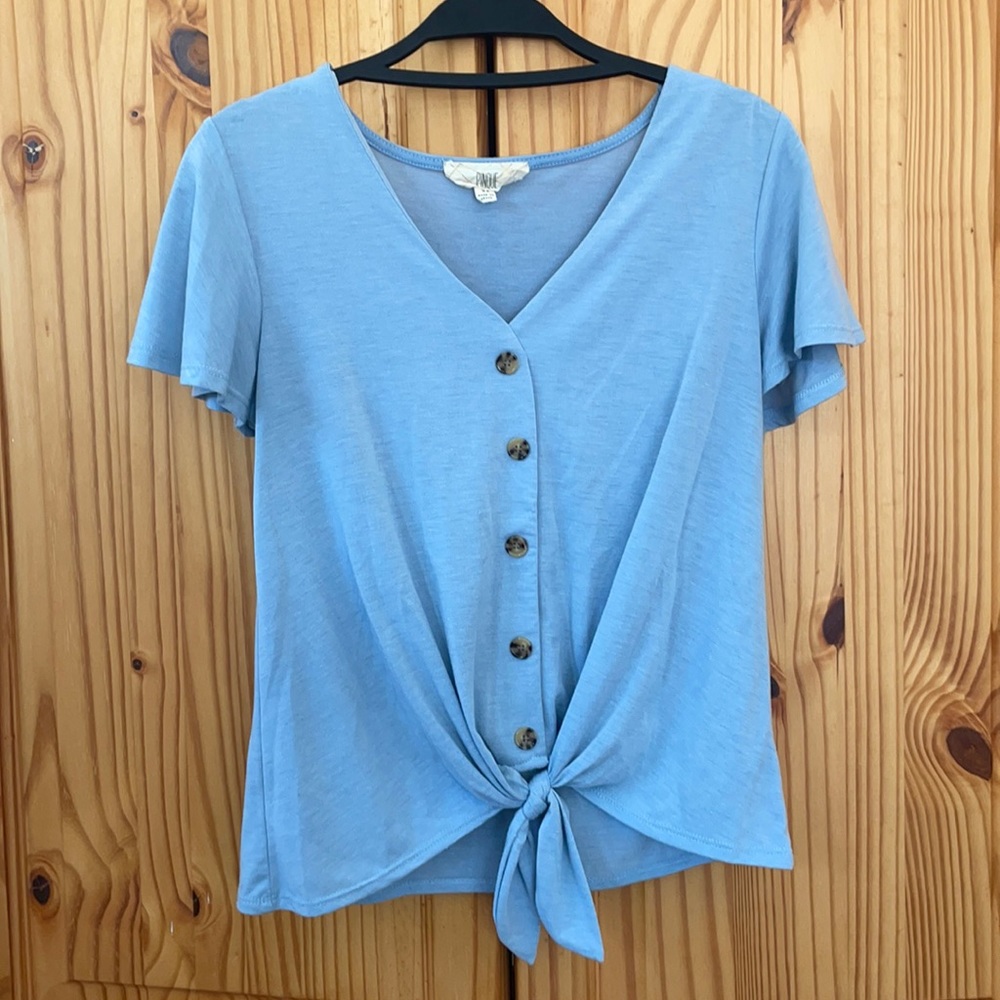 Cap sleeve knot blouse